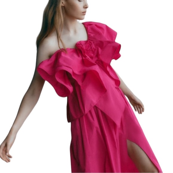 NWT Zara Fuschia Pink Voluminous Asymmetric One Shoulder Ruffled Crop Top - M - Picture 7 of 16
